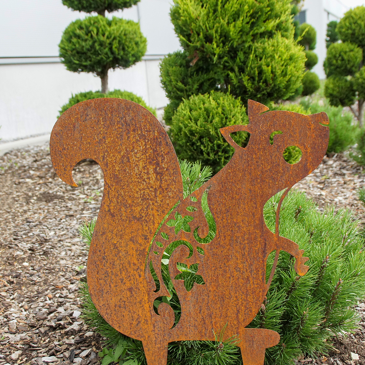 Gartenfigur Eichhörnchen groß